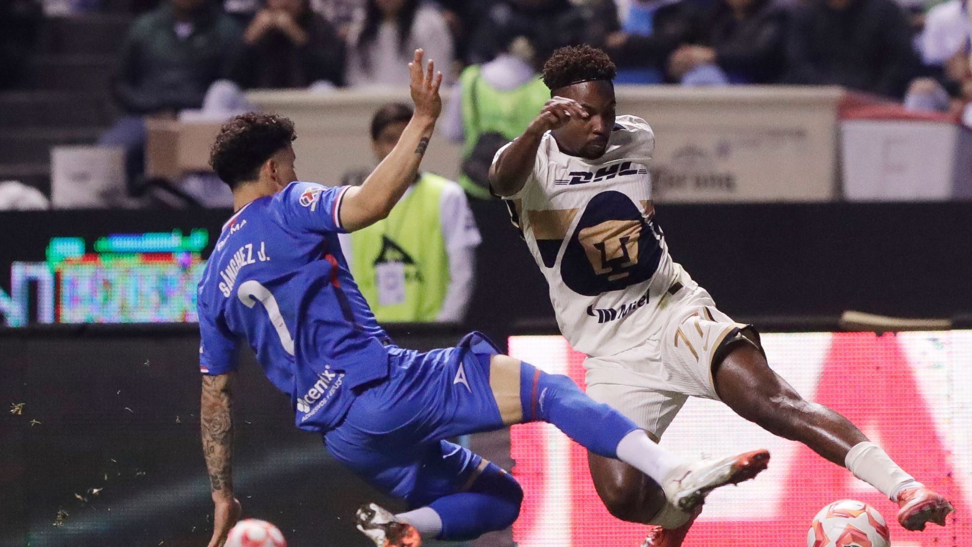 Pumas y Cruz Azul se enfrentan en CU: rivalidad capitalina en su punto máximo | Stadibox