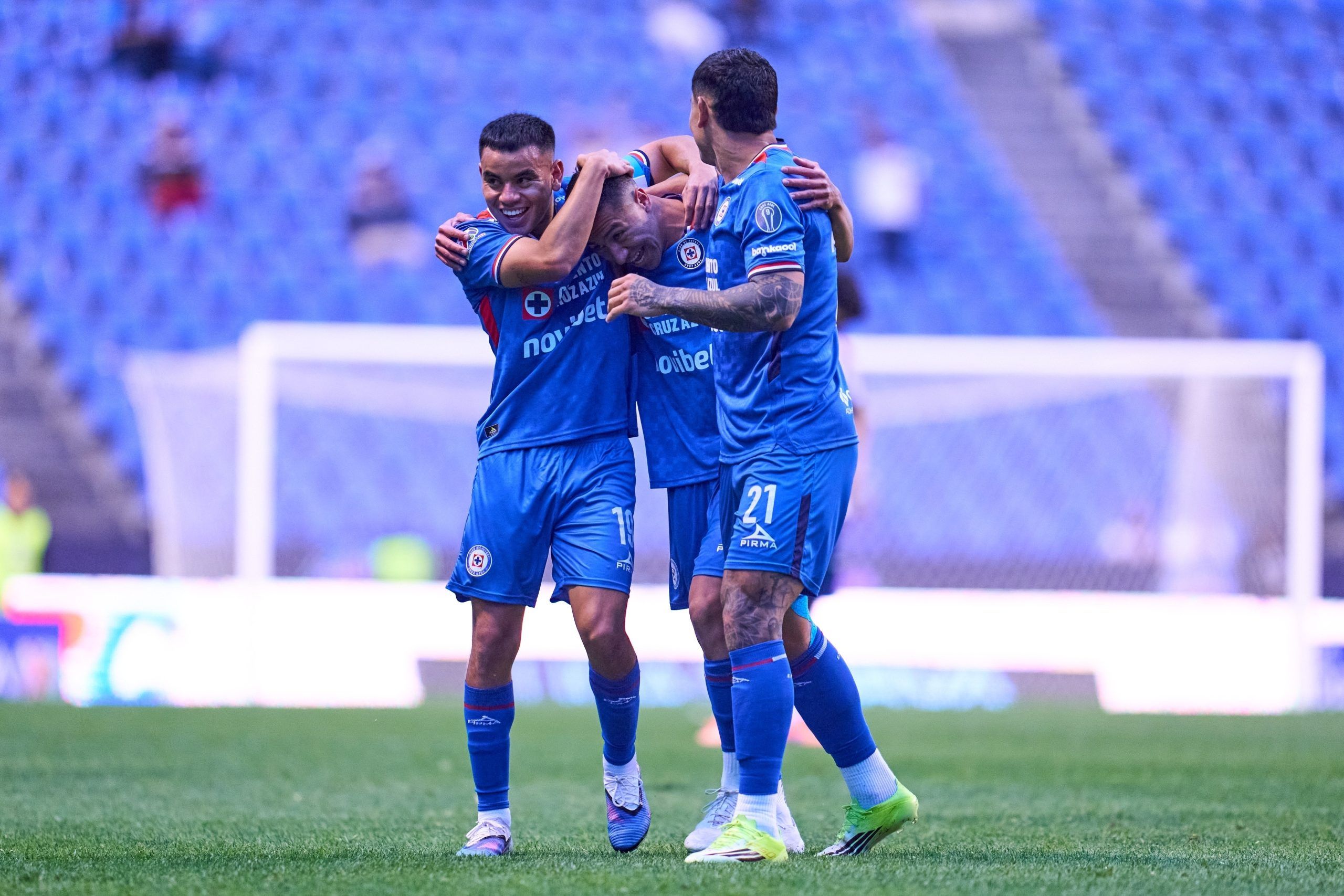Cruz Azul vs Atlante en el Estadio Azteca y Banorte: jornada 3 del Apertura 2026 con palcos en Stadibox