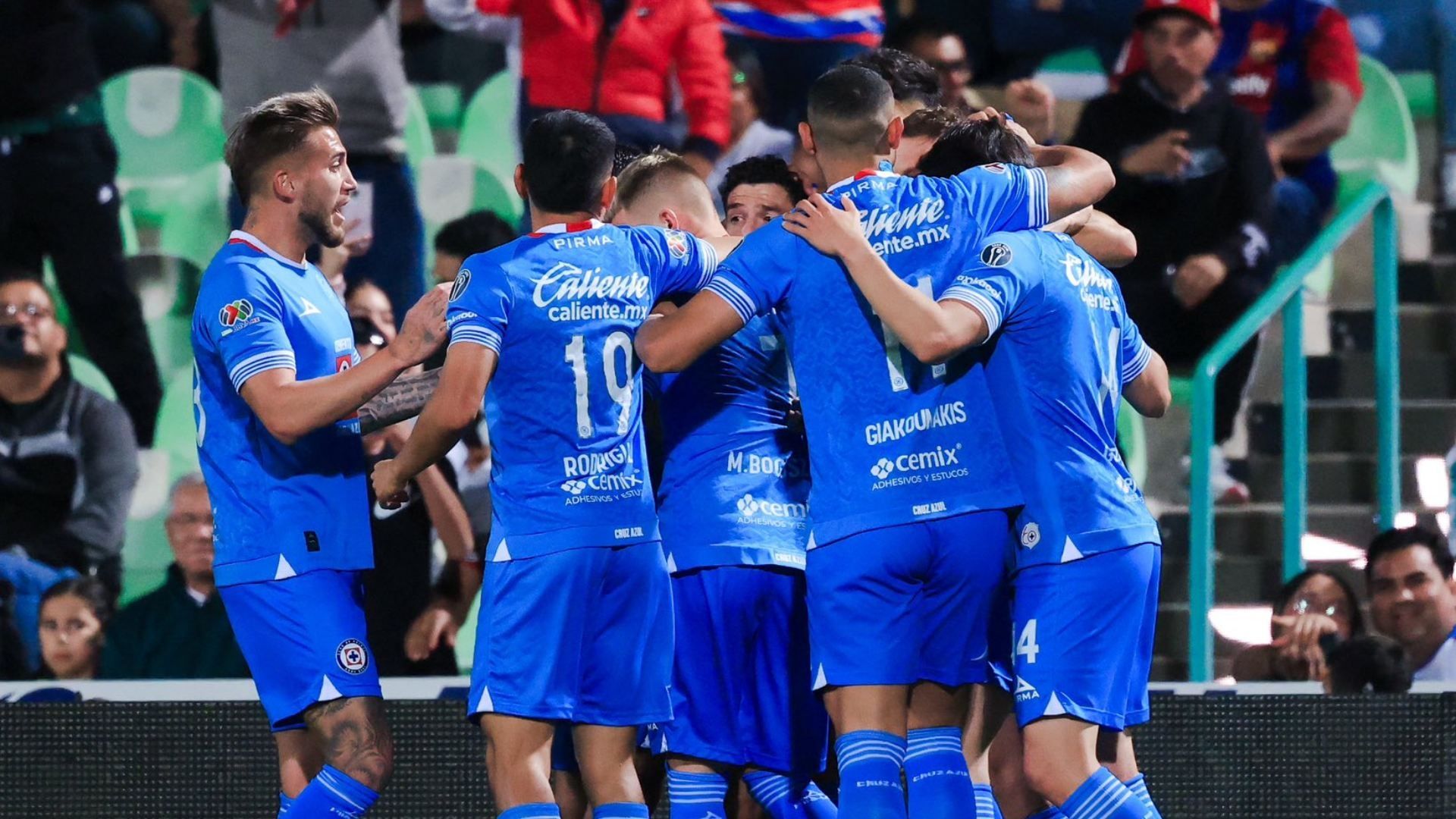 Tigres vs Cruz Azul: emoción total con Stadibox