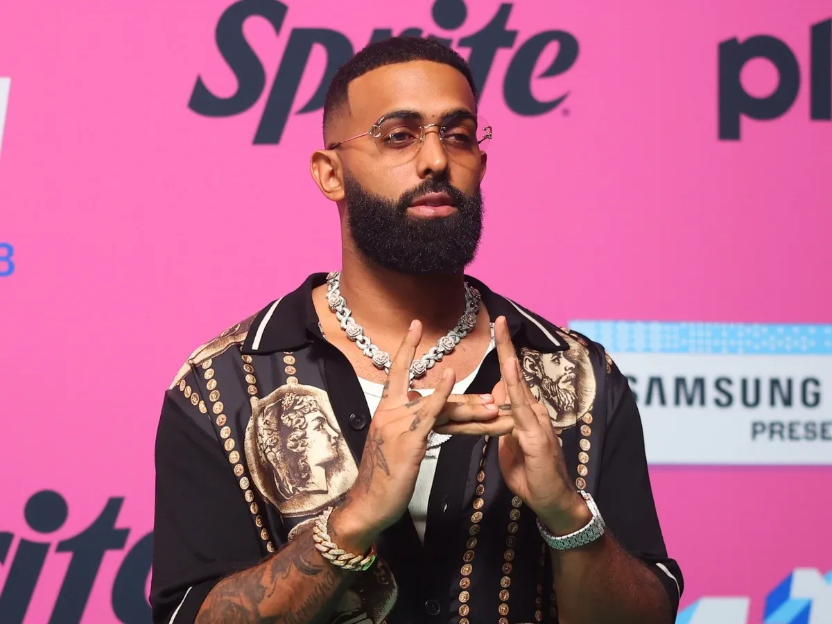 Eladio Carrión en el Palacio de los Deportes: una noche esperada