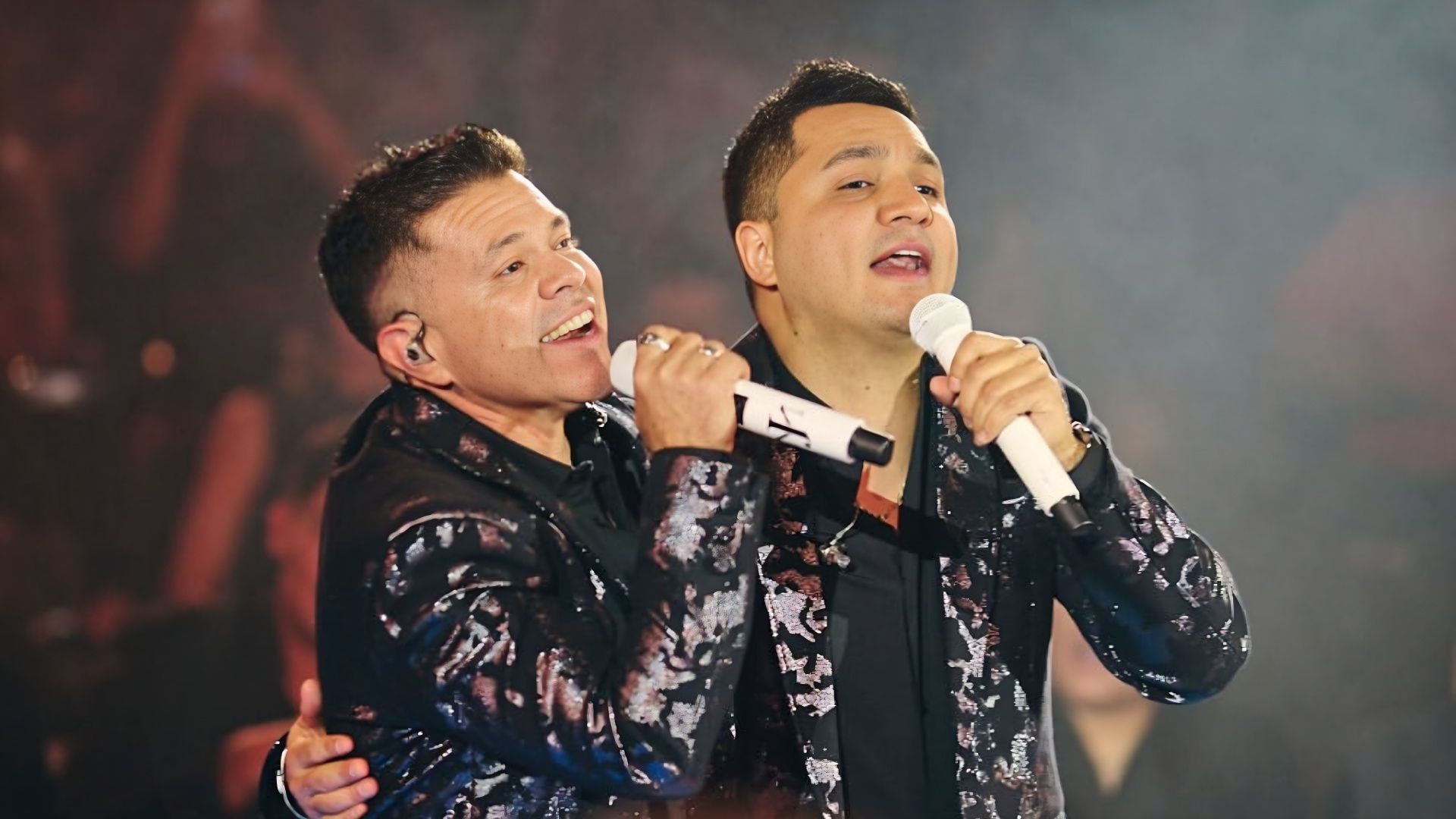 Jorge Medina & Josi Cuén en Estadio GNP Seguros: vive junto a ellos