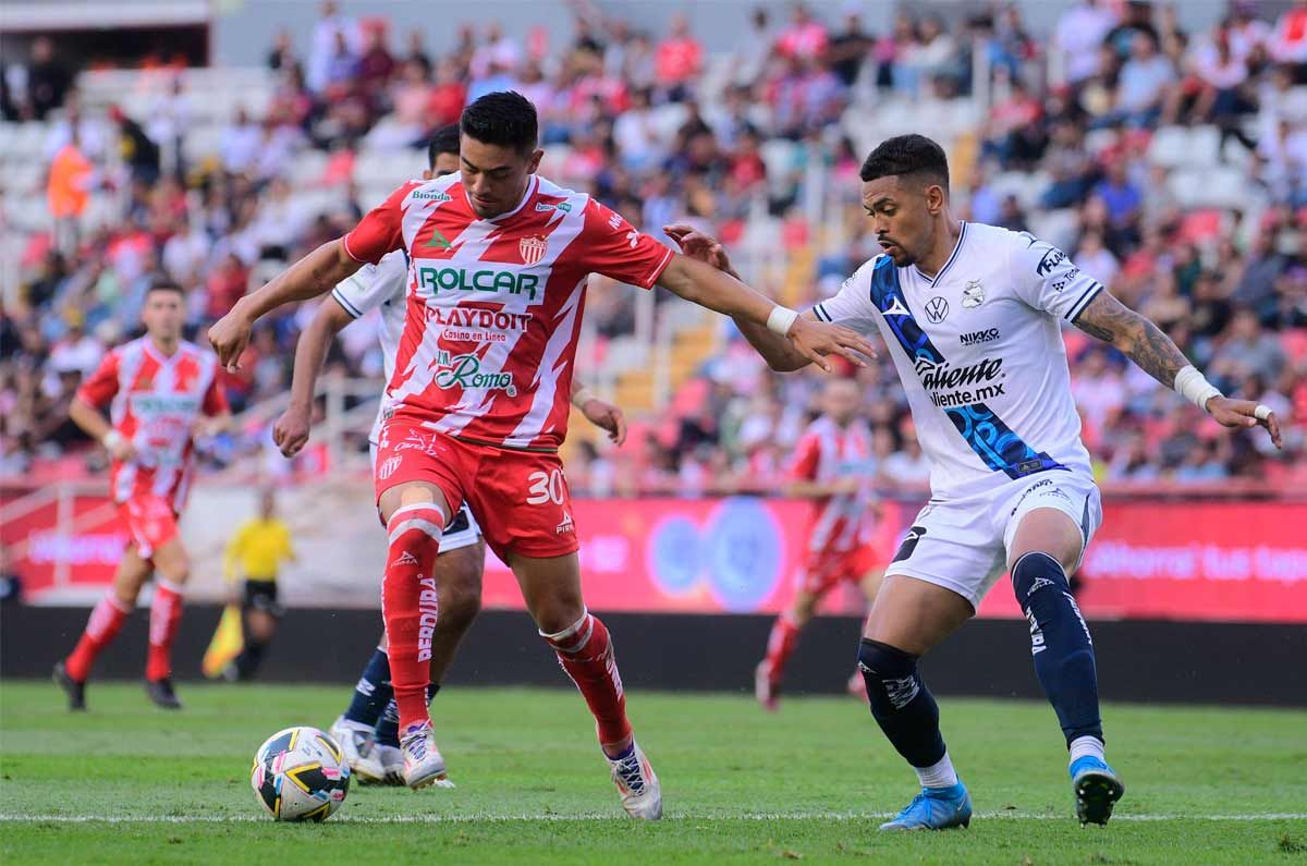 Puebla vs Necaxa en el Estadio Cuauhtémoc con Stadibox
